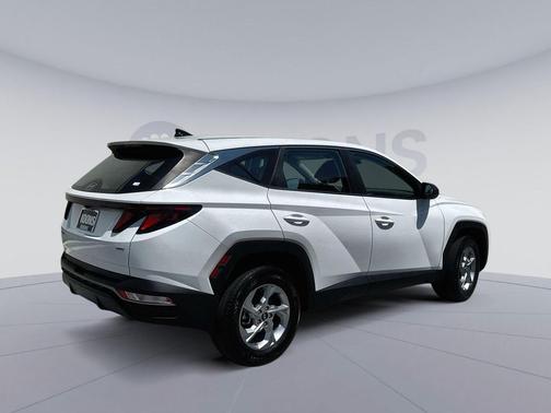 Serenity White Pearl 2023 Hyundai TUCSON SE