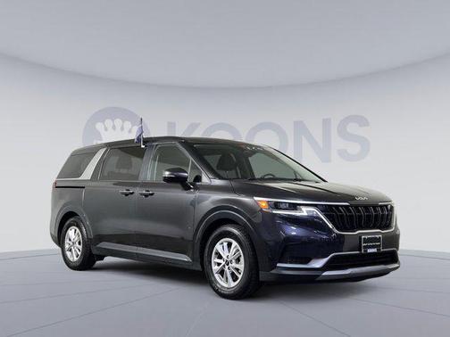 2023 Kia Carnival LX