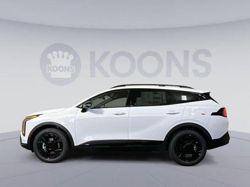 Glacial White Pearl 2026 Kia Sportage X-Line