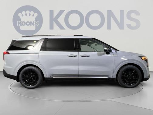 Ceramic Silver 2026 Kia Carnival SX Prestige