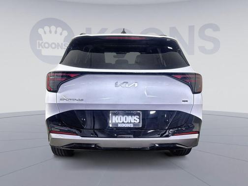 Glacial White Pearl 2026 Kia Sportage SX-Prestige
