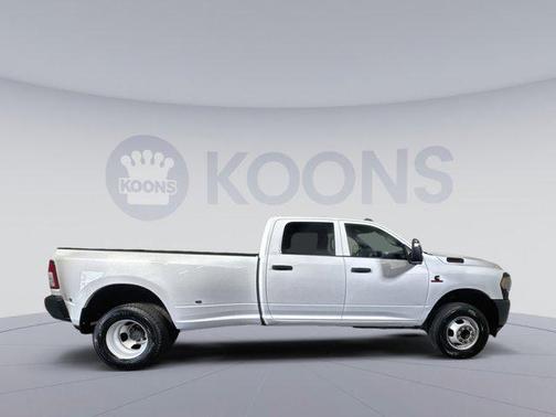 Bright White Clearcoat 2024 RAM 3500 Tradesman Crew Cab 4x4 8' Box