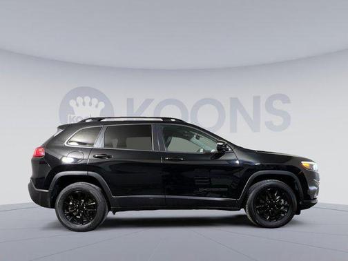 2023 Jeep Cherokee Altitude