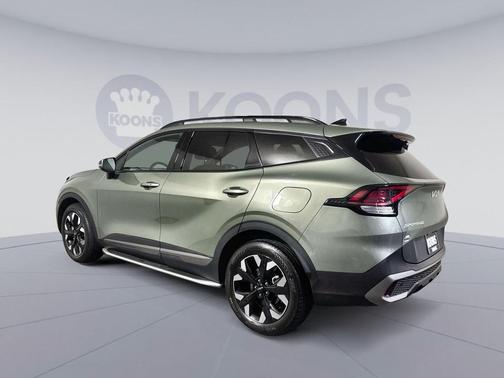 Jungle Green 2024 Kia Sportage X-Line