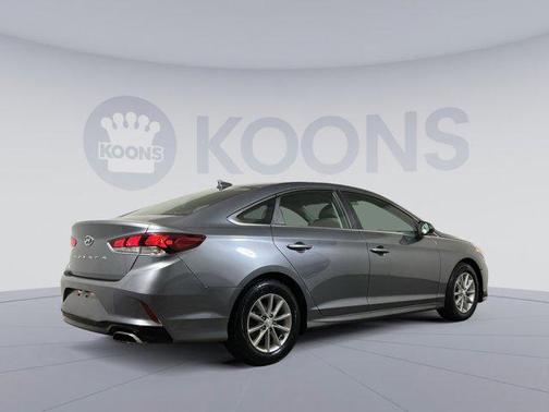 2018 Hyundai SONATA SE