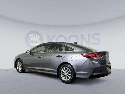 2018 Hyundai SONATA SE