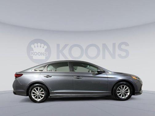 2018 Hyundai SONATA SE