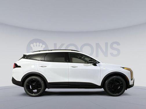 Glacial White Pearl 2026 Kia Sportage X-Line