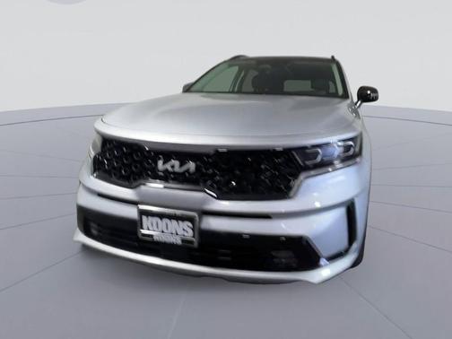 Sparkling Silver 2022 Kia Sorento SX