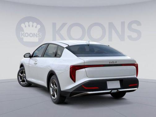 2026 Kia K4 LXS