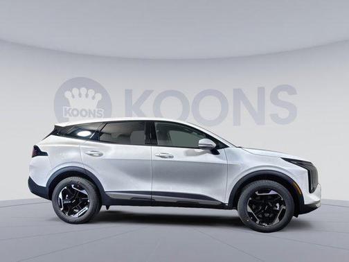 Snow White Pearl 2026 Kia Sportage SX Turbo