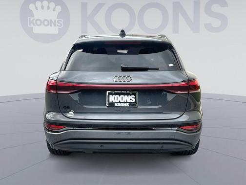 Magnet Gray 2025 Audi Q6 e-tron Prestige quattro