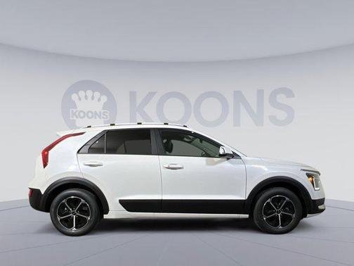 2025 Kia Niro EX