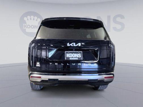 Ebony Black 2027 Kia Telluride Hybrid SX