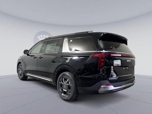 Aurora Black Pearl 2026 Kia Carnival Hybrid SX