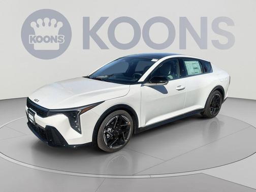Snow White Pearl 2026 Kia K4 GT-Line
