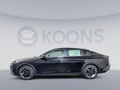 Aurora Black Pearl 2026 Kia K4 EX