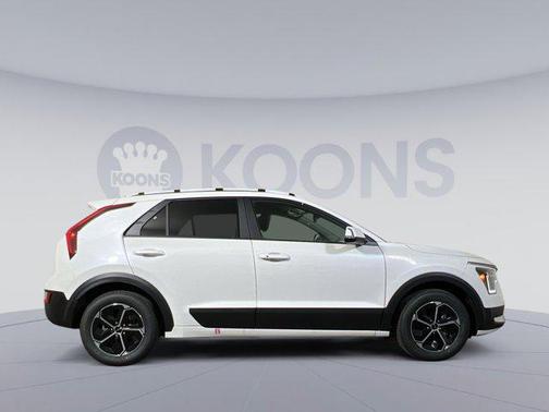 2025 Kia Niro EX