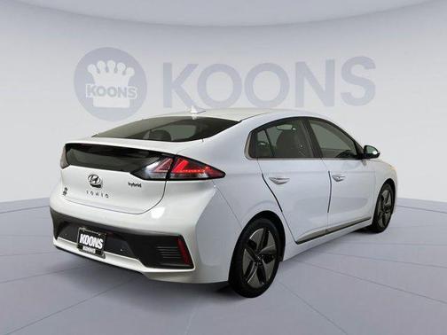 2022 Hyundai IONIQ Hybrid Limited