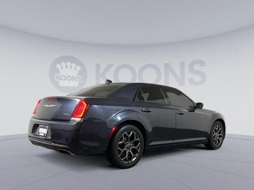 2018 Chrysler 300 S