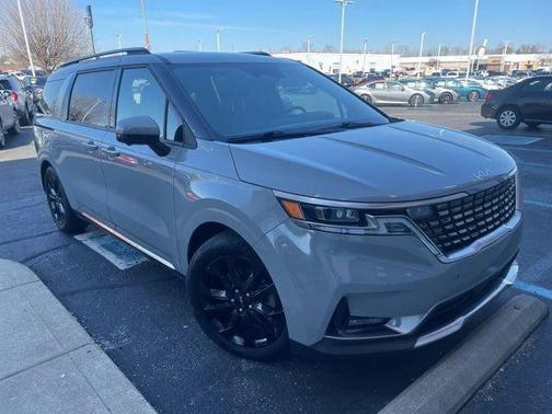 Ceramic Silver 2024 Kia Carnival SX Prestige