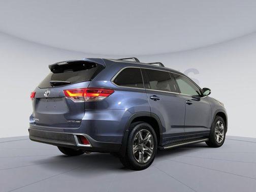 2019 Toyota Highlander Limited Platinum