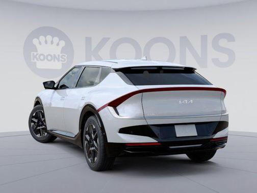 2025 Kia EV6 Wind