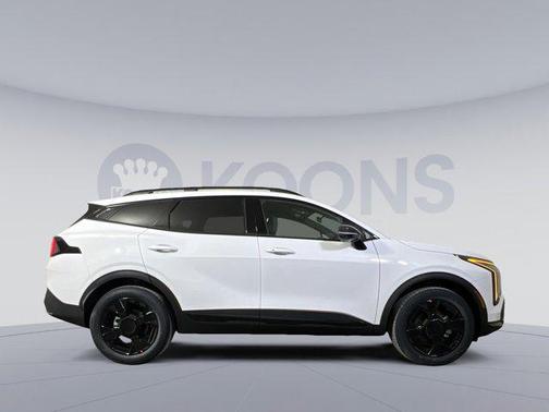 Glacial White Pearl 2026 Kia Sportage X-Line
