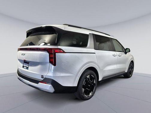 Snow White Pearl 2026 Kia Carnival EX