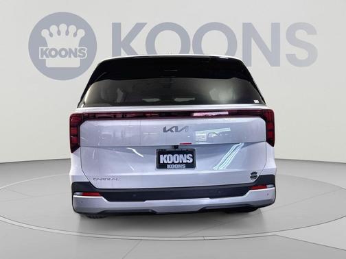 Snow White Pearl 2026 Kia Carnival EX