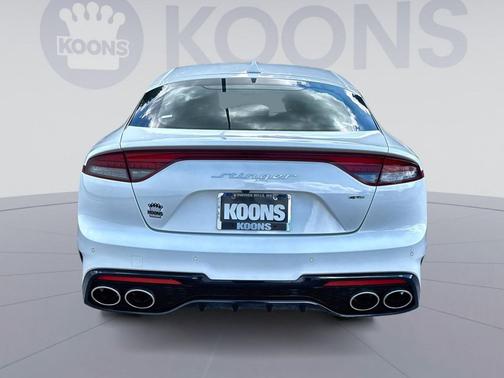 Snow White Pearl 2023 Kia Stinger GT-Line