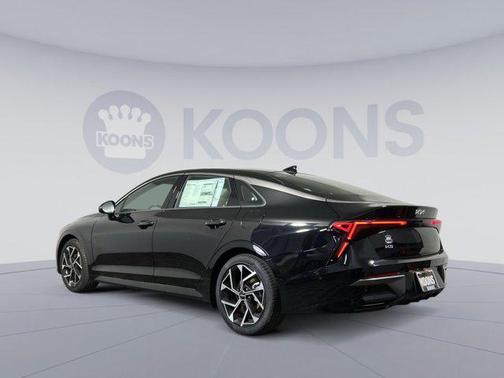 2025 Kia K5 EX