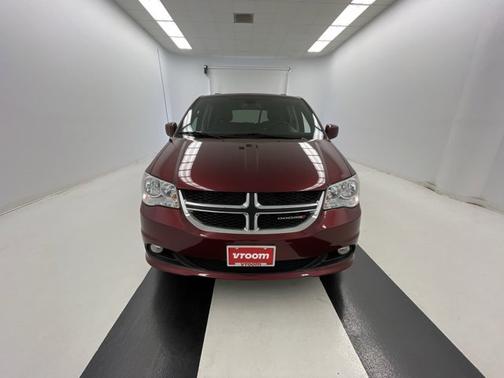 Photo 4 of 19 of 2019 Dodge Grand Caravan SXT