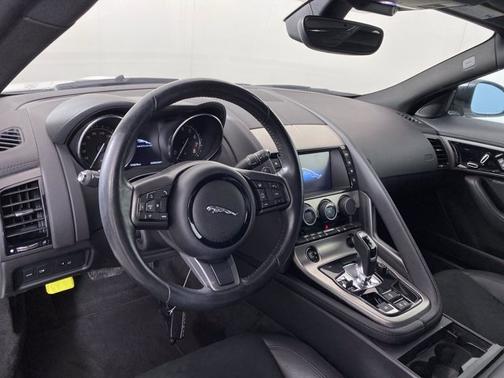 Photo 2 of 14 of 2017 Jaguar F-TYPE