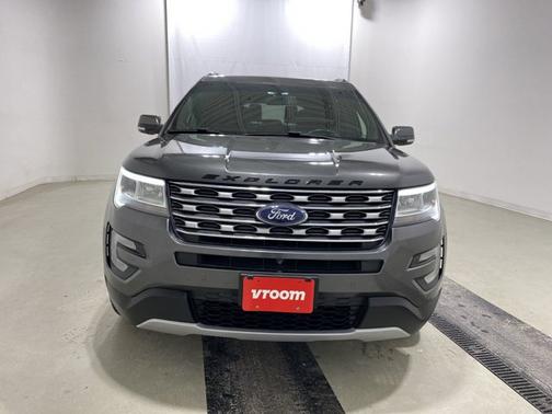 Photo 4 of 19 of 2017 Ford Explorer Limited