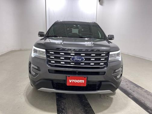 Photo 4 of 19 of 2017 Ford Explorer Limited