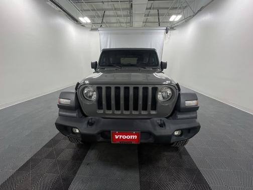 Photo 4 of 17 of 2019 Jeep Wrangler Sport S