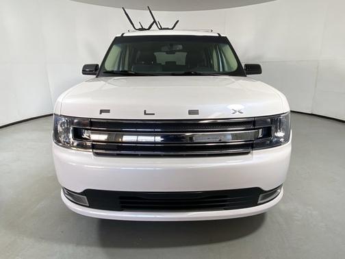 Photo 4 of 19 of 2018 Ford Flex SEL