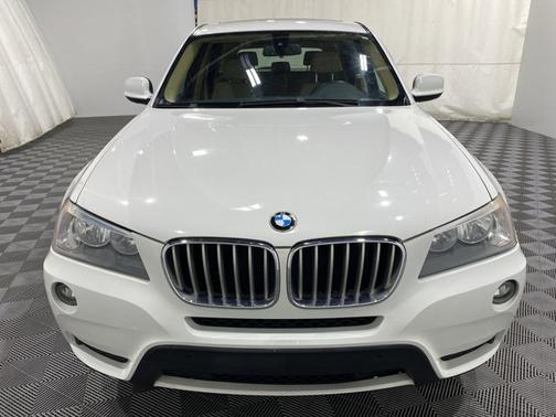 Photo 4 of 19 of 2013 BMW X3 xDrive28i