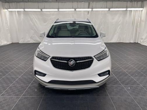 Photo 4 of 18 of 2018 Buick Encore Essence