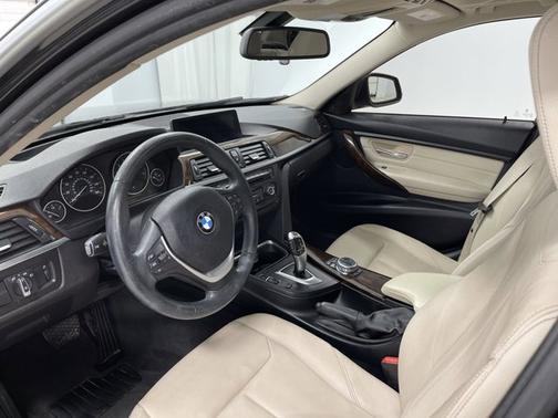 Photo 2 of 19 of 2015 BMW 328 i