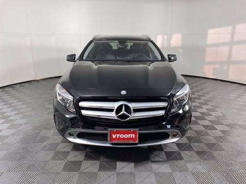 Photo 4 of 18 of 2015 Mercedes-Benz GLA-Class GLA 250