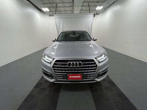 Photo 4 of 20 of 2019 Audi Q7 3.0T Premium