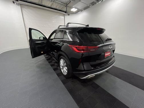 Photo 3 of 19 of 2019 INFINITI QX50 ESSENTIAL