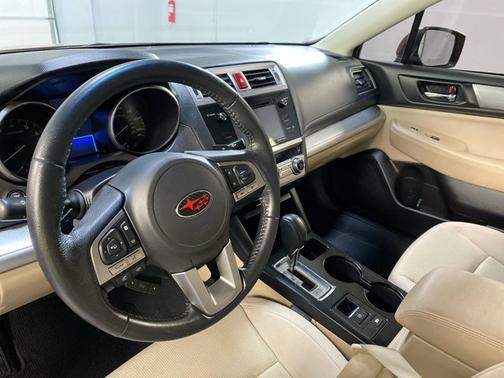 Photo 2 of 18 of 2017 Subaru Legacy Premium