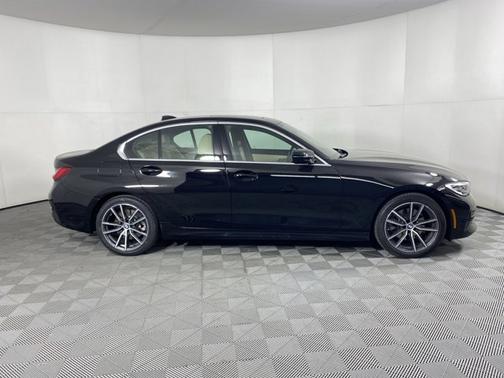 Photo 5 of 19 of 2020 BMW 330 i