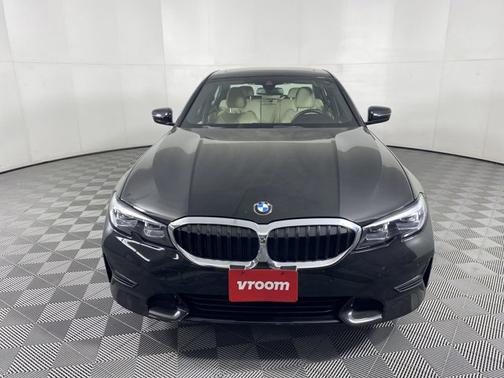 Photo 4 of 19 of 2020 BMW 330 i