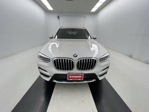 Photo 4 of 19 of 2018 BMW X3 xDrive30i