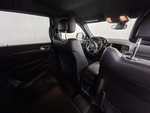 2018 Jeep Grand Cherokee Altitude for sale in Houston, TX - image 11