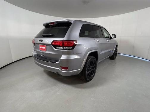 2018 Jeep Grand Cherokee Altitude for sale in Houston, TX - image 6